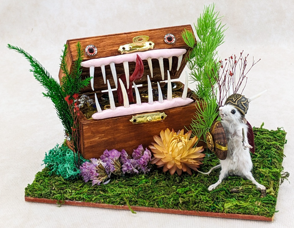 Adventurer Mouse With Mimic – Scenic City Oddities